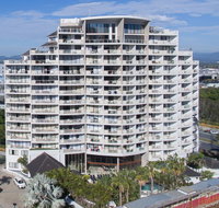 Broadbeach Savannah Hotel  Resort - Accommodation Search