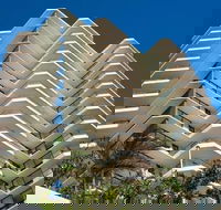 Beach House Seaside Resort Coolangatta - Accommodation Search