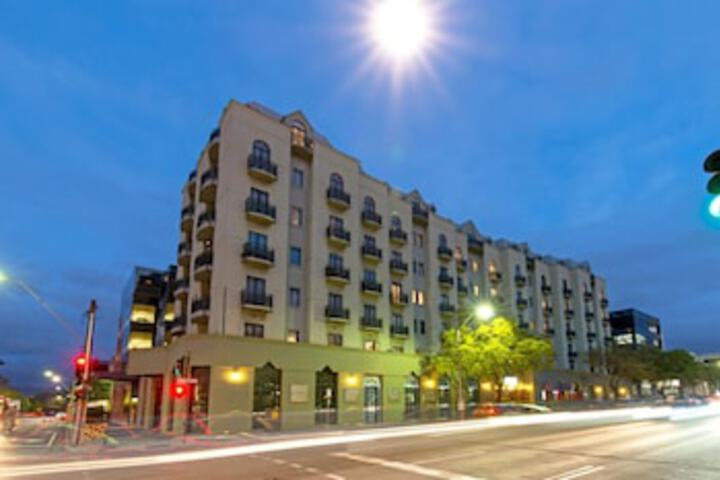 Adelaide City SA Accommodation Search