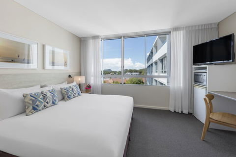 Oaks Nelson Bay Lure Suites - Accommodation Search 7