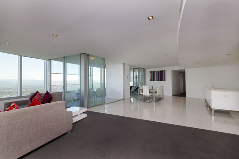 Q1 Resort & Spa - Accommodation Search 3