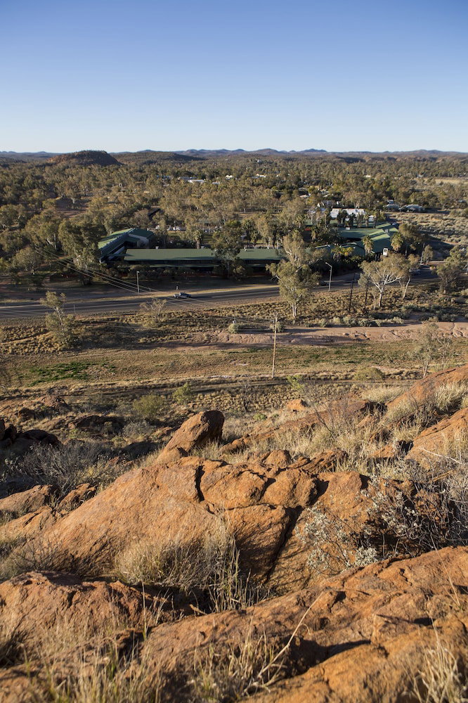 East Side NT Accommodation Search