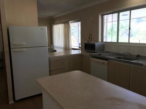 Oakridge Motel Tourist Park - Accommodation Search 3