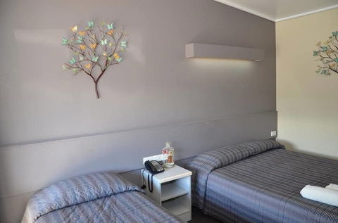 Warwick Motor Inn - Accommodation Search 6