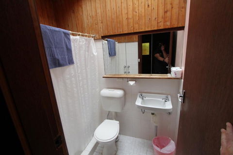 Bunkhouse Motel - Accommodation Search 3