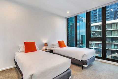 MJ Shortstay Southbank Grande Apartments - Accommodation Search 3