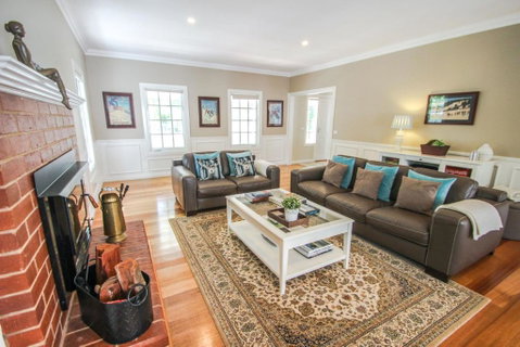 Arlington - Accommodation Search 5