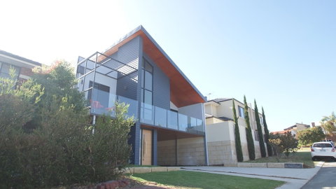 Sunset Place Apartments - Accommodation Search 1