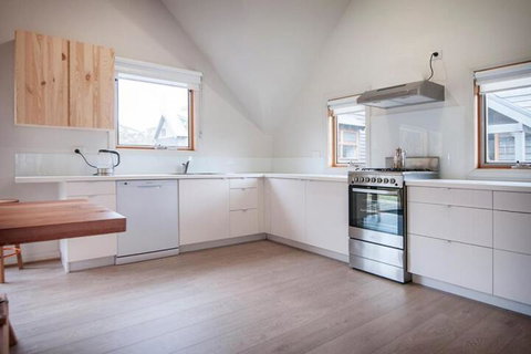 Altitude 1570 - Accommodation Search 4