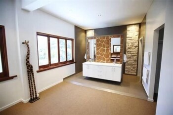 Nahmahlu - Accommodation Search 4