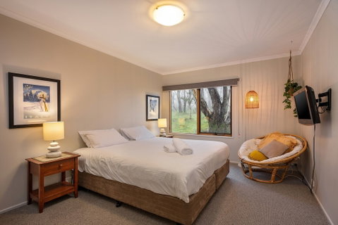 Absinthe - Accommodation Search 5