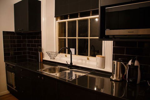 Sanctum Boutique Apartments - Accommodation Search 3
