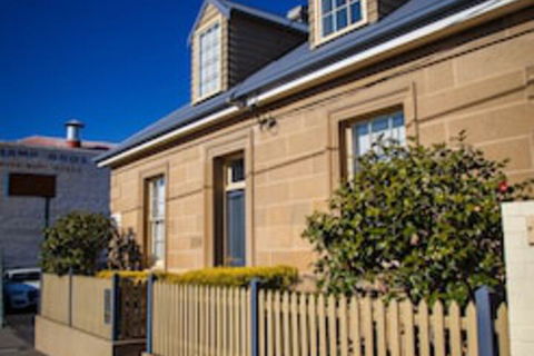 Sanctum Boutique Apartments - Accommodation Search 0
