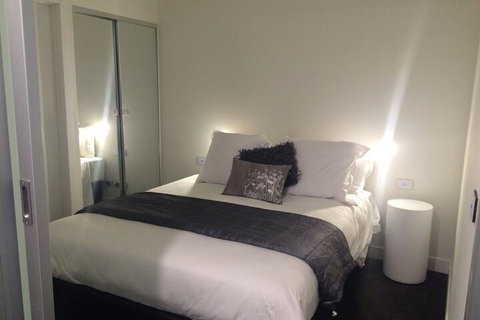 Absolute Collins - Accommodation Search 1