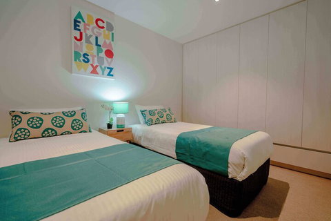 Absolute Collins - Accommodation Search 7