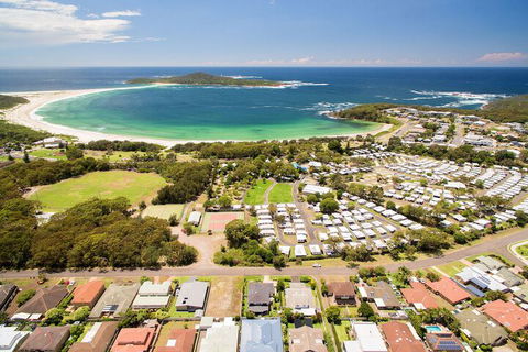 Sea Whispers - Accommodation Search 4