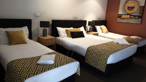 Tenterfield Tavern And Motor Inn - Accommodation Search 2