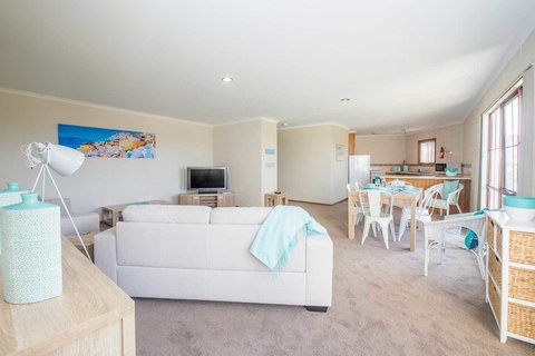 Astro Place - Accommodation Search 5