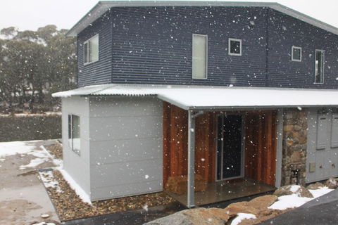 Stillwater Chalet A- Lake Crackenback - Accommodation Search 4