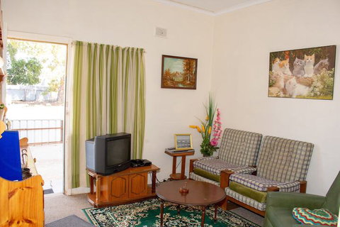 Kimba Units - Accommodation Search 6