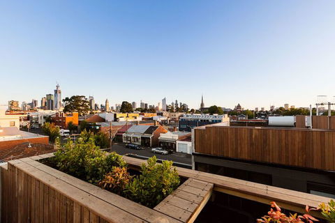 SOPHIA, 2BDR North Melbourne House - Accommodation Search 5