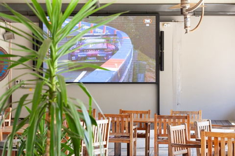 Bateau Bay Hotel - Accommodation Search 5