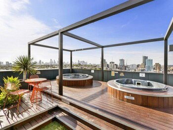 ERICA, 2BDR South Yarra Apartment - Accommodation Search 1