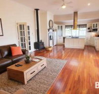 Ironbark Estate - Accommodation Search