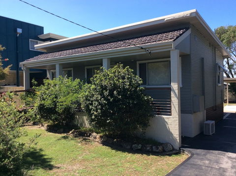 Fingal Beach Shack - Accommodation Search 4