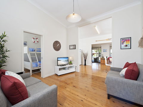 Fingal Beach Shack - Accommodation Search 1