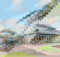 Occy's at Fingal Bay - Accommodation Search