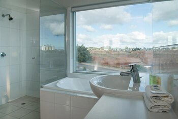 Wallaroo Marina Apartments - Accommodation Search 3