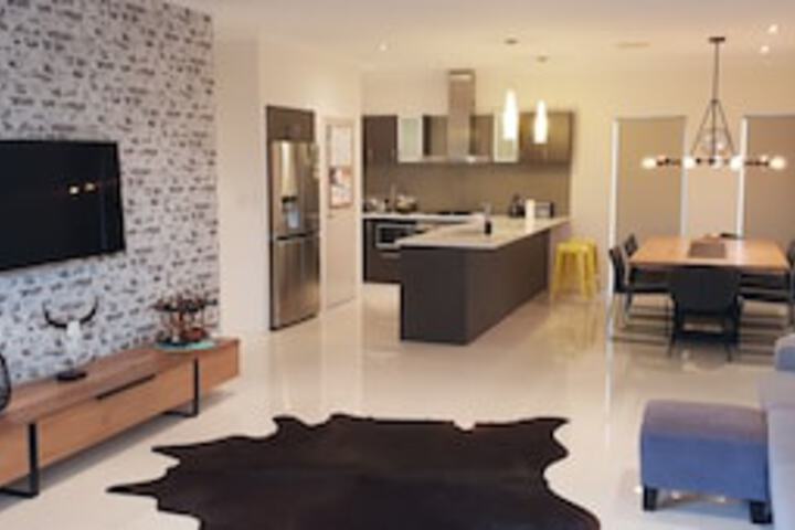 Willagee WA Accommodation Search