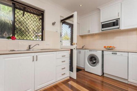 Attadale Excutive Villa - Accommodation Search 3