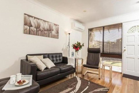 Attadale Excutive Villa - Accommodation Search 1