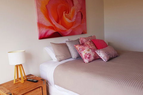 Amaranthine Abodes - Accommodation Search 2