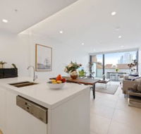 Brand New Ultra Luxe Apt Next To Central CBD - Accommodation Search