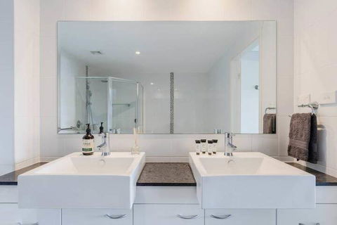 SOLARIS At Fingal Bay - Accommodation Search 6