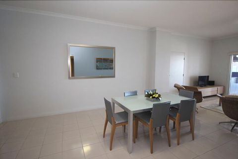 Deep Blue 12 - Accommodation Search 5