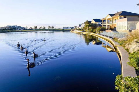 104 Sanctuary Lake Donatella Retreat - Accommodation Search 2