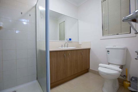 104 Sanctuary Lake Donatella Retreat - Accommodation Search 5