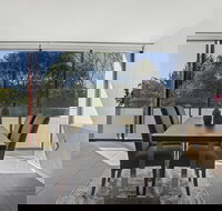 HomeHotel Brand New Ultra Luxe Apartment - Accommodation Search