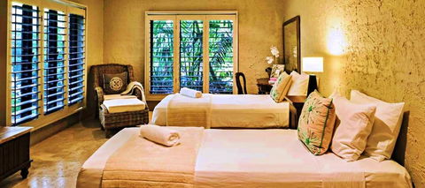 Oceans Edge Beach House At Oak Beach - Accommodation Search 4