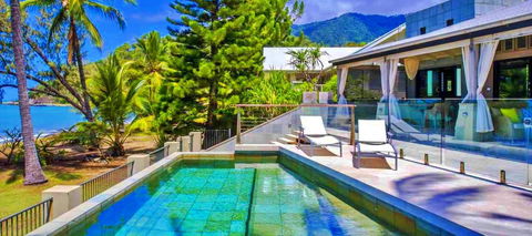 Oceans Edge Beach House At Oak Beach - Accommodation Search 3