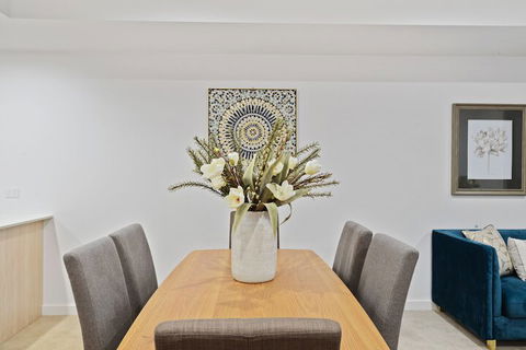 HomeHotel New & Comfort 3 Bedrooms - Accommodation Search 7