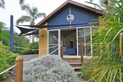 THE Sails 4 Linen Included Central Location - Accommodation Search 0