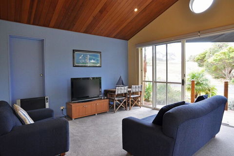 THE Sails 4 Linen Included Central Location - Accommodation Search 7