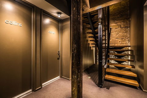Waterman's Hotel - Accommodation Search 4
