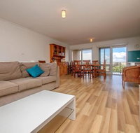 Ocean Avenue 55 - Accommodation Search