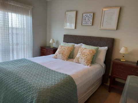 Annesley Central - Accommodation Search 5